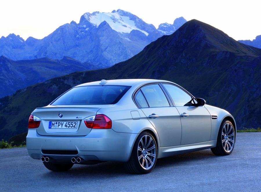 BMW M3 Sedan 2008 года  (фото 51 из 85)